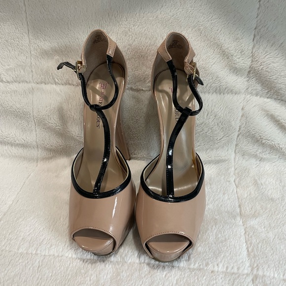 Women’s High Heels - Picture 9 of 9